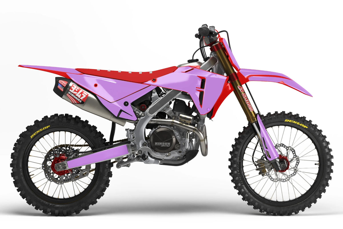 Moto avec les zones du kit déco 100 % perso en rose